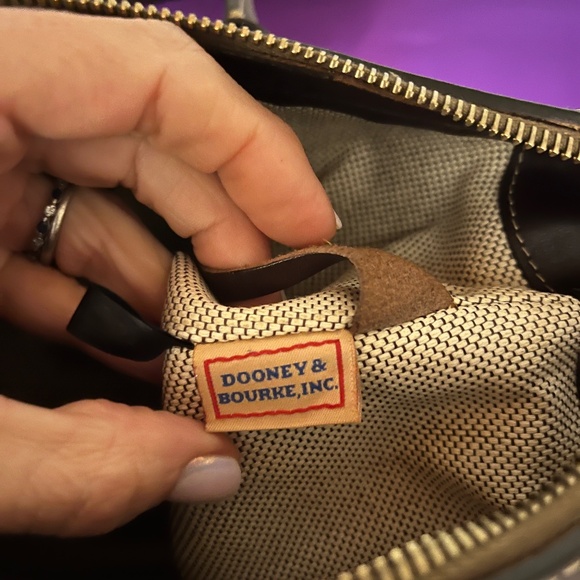 Authentic Vintage Dooney and Burke - Picture 4 of 5